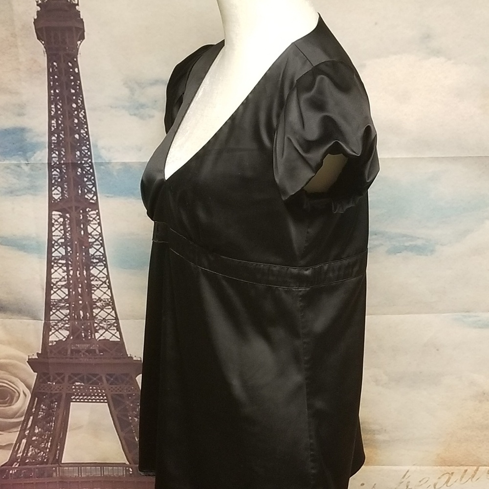 Express black blouse - Picture 4 of 6
